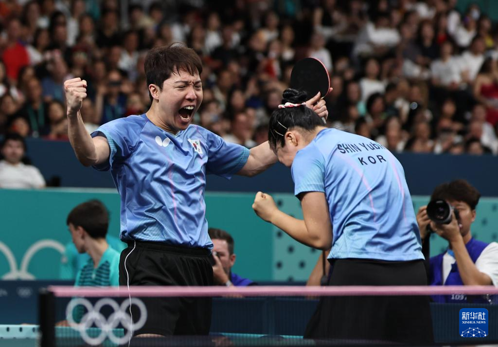 并积极与队 并积极与队