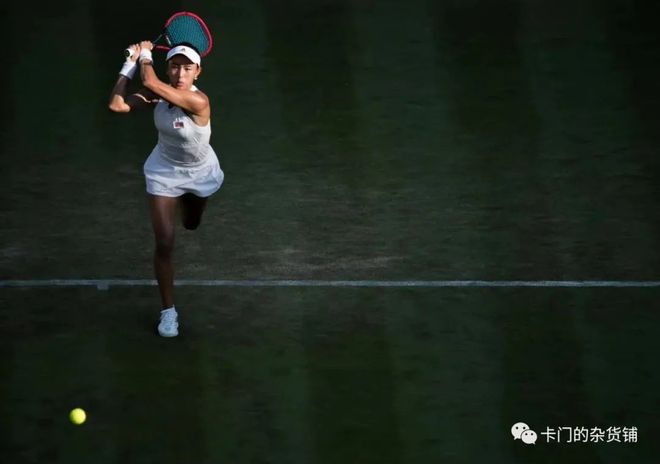 脱颖而出 脱颖而出